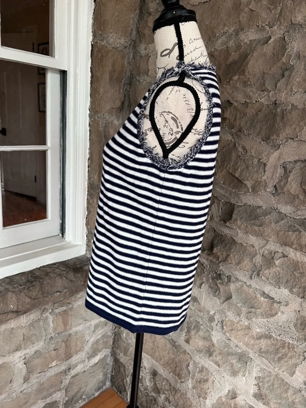 J. McLaughlin size M Navy & White Fringed Stripe Sleeveless sweater/ Tank - Picture 3 of 6